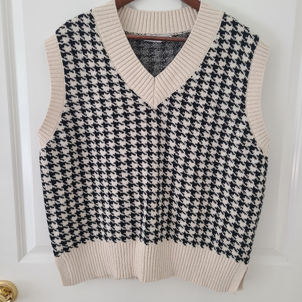 Zara Women's Oversized Houndstooth Sweater Vest Small Black & White Preppy